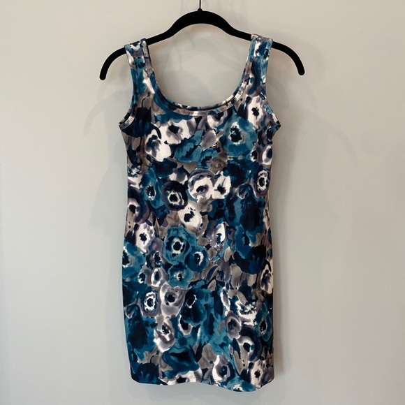 Blue + White Floral Velvet Bodycon Mini Dress - Picture 4 of 6